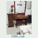 Продаю трюмо стол для макияжа с зеркалом