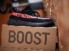 Руководство Adidas оправдывает отъявленного антисемита 