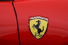Первый электрокар Ferrari обрушил акции компании: инвесторы в панике Первый электрокар Ferrari обрушил акции компании: инвесторы в панике