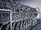 За хлебом и за автомобилем: в израильских супермаркетах начали продавать новые машины
