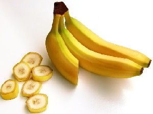 Этот простой лайфхак поможет дольше сохранить бананы свежими 