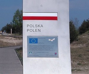 Польша отправит 10 тысяч военнослужащих к границе с Беларусью 