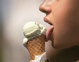Мороженое стало источником распространения опасной болезни 