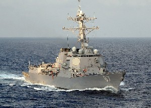 Американский военный корабль подвергся атаке 