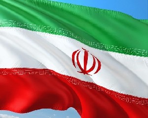Иран грозится ударить по американским базам 