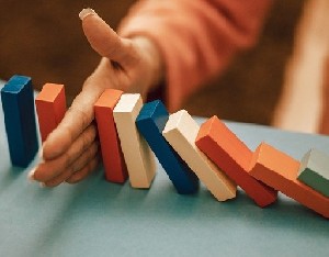 Возможно, ПА грозит финансовый крах 