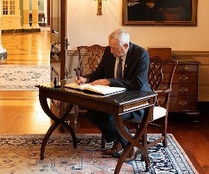 Ганц может выйти из правительства уже завтра 