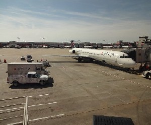 Delta Airlines не будет летать в Израиль и в сентябре 