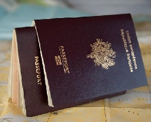 Израиль аннулировал визы французских политиков 