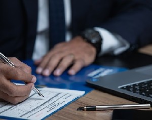 МУС заставил молчать своего прокурора 