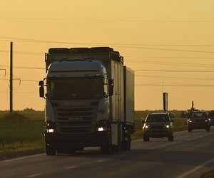 Израиль возобновит поставки гуманитарки в Газу 