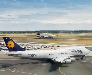Lufthansa: спешить не будем 