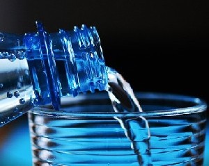 Бутилированная вода таит огромную опасность 