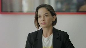 Разрушительница: комедия ужасов о материнстве, любви и проклятиях Разрушительница: комедия ужасов о материнстве, любви и проклятиях