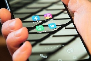 Иск против WhatsApp в США: переписки не такие приватные, как обещают