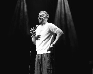 Смех без границ и без Цензуры: новый стендап-концерт Руслана Белого в Израиле