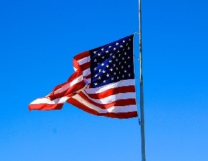 США санкционировали выезд необязательного дипперсонала из Израиля