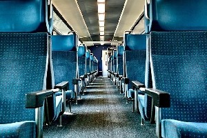 Ракевет Исраэль возобновляет движение поездов после обстрела