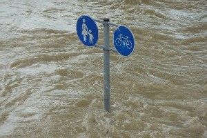 Ливни и град на севере: за три часа выпало до 56 мм осадков Ливни и град на севере: за три часа выпало до 56 мм осадков