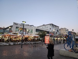 Муниципалитет Ришон ле-Циона запустил горячую линию экстренной помощи городским бизнесам