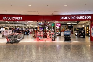 Duty Free возвращается: James Richardson возобновляет полную работу в Бен-Гурионе