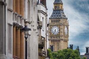 Дроны, радиация и видео в сети: в Лондоне проверяют угрозу посольству Израиля