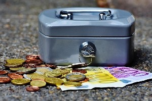 Репатриантам урежут льготы, пенсионный возраст могут поднять до 70: Минфин готовит жесткий план