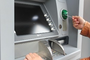 Деньги без карты: Банк Израиля запускает новую систему банкоматов Деньги без карты: Банк Израиля запускает новую систему банкоматов